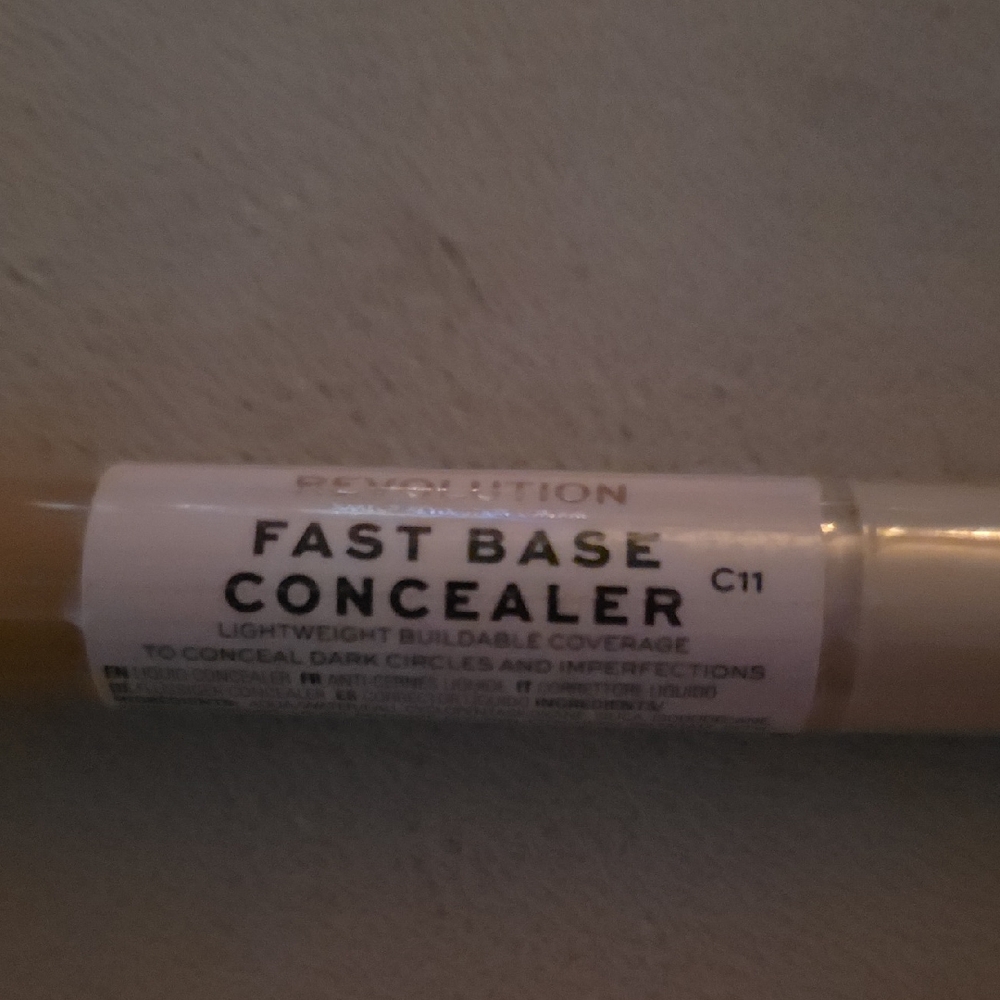 Revolution Fast Base Concealer C11 - Cream Tone